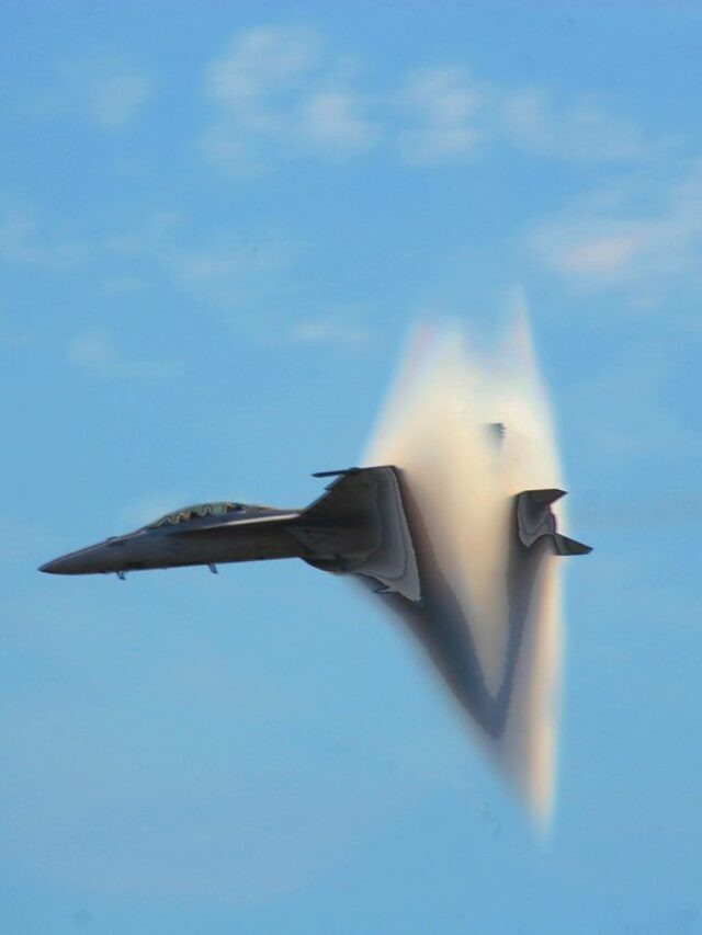 What is Sonic boom learn about it.